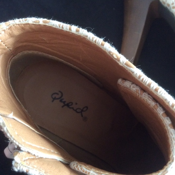 Qupid Lace Platform Heels, Sz 7.5 - Picture 14 of 14